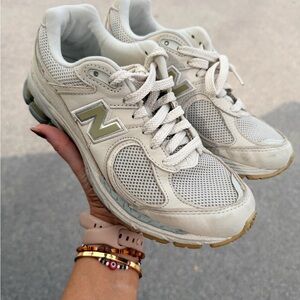 New balance Cream dad Sneakers 2002r